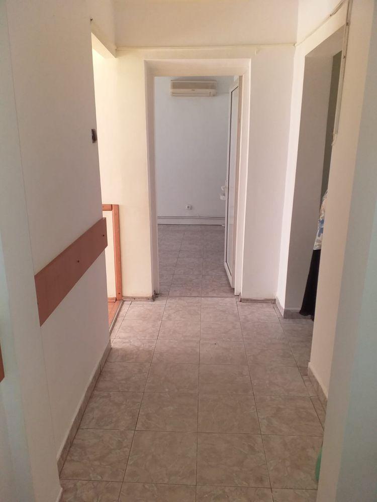 Vand apartament 4 camere-propietar - imagine 1