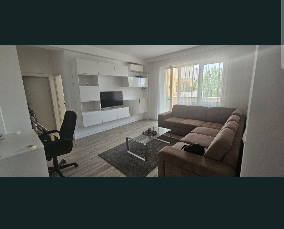 Apartament de închiriat, zona Centrală, bloc nou, loc de parcare - imagine 1