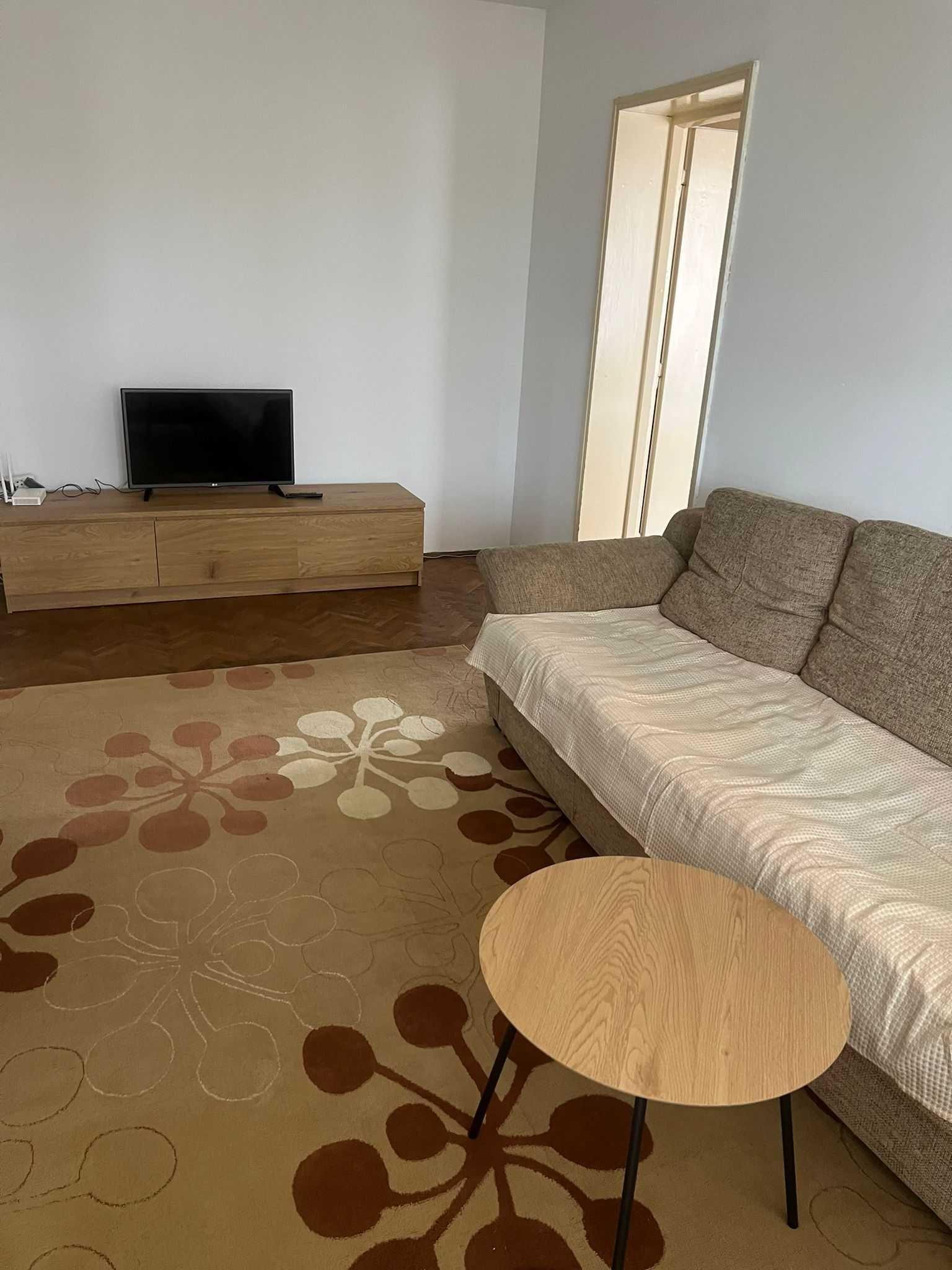 Apartament 2 camere de inchiriat