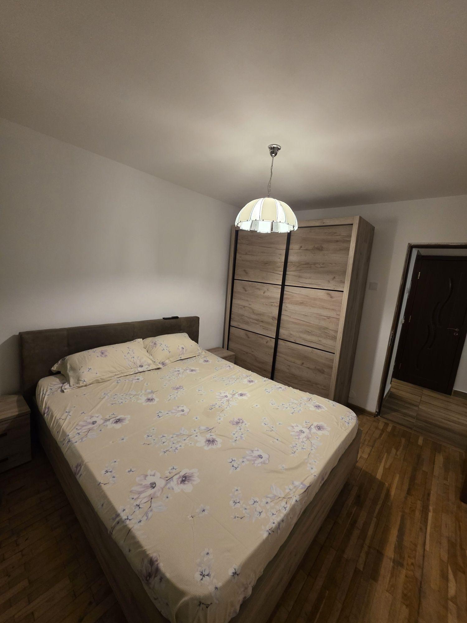 Proprietar inchiriez apartament 2 camere decomandat - imagine 1