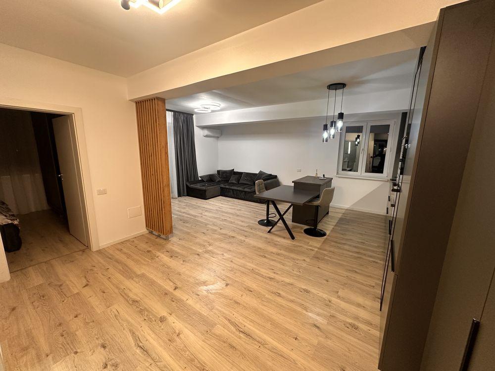 Apartamet 2 camere Rezidet parc - imagine 1