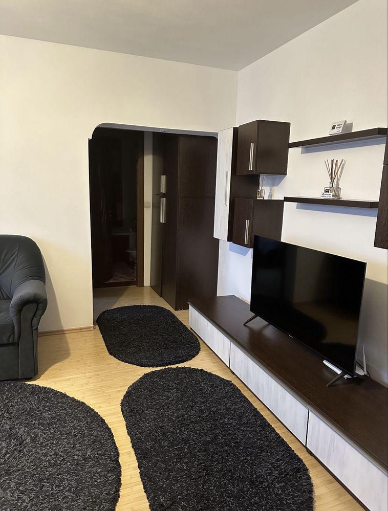 Apartament Ultracentral (English Park) de inchiriat - imagine 1