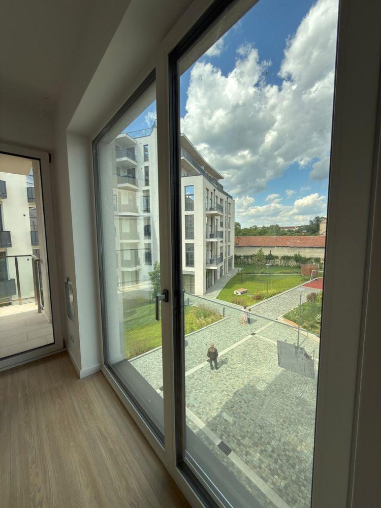 Vand apartament nou Scala Cetate finisat + parcare