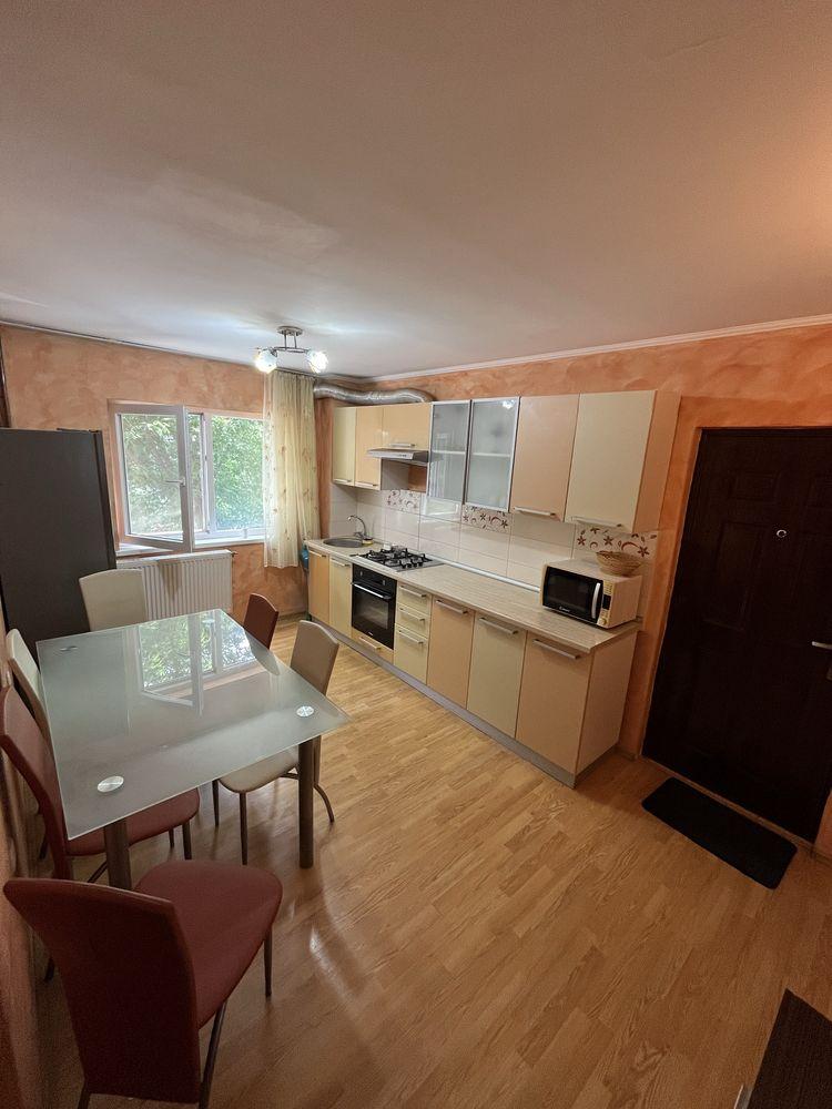 Apartament cu 2 camere de închiriat în Rogerius