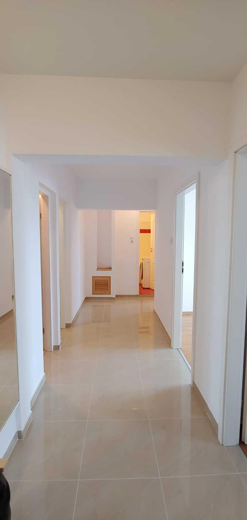 Vand apartament 3 camere in Sectorul 1, zona Turda - Parc Regina Maria, direct proprietar.