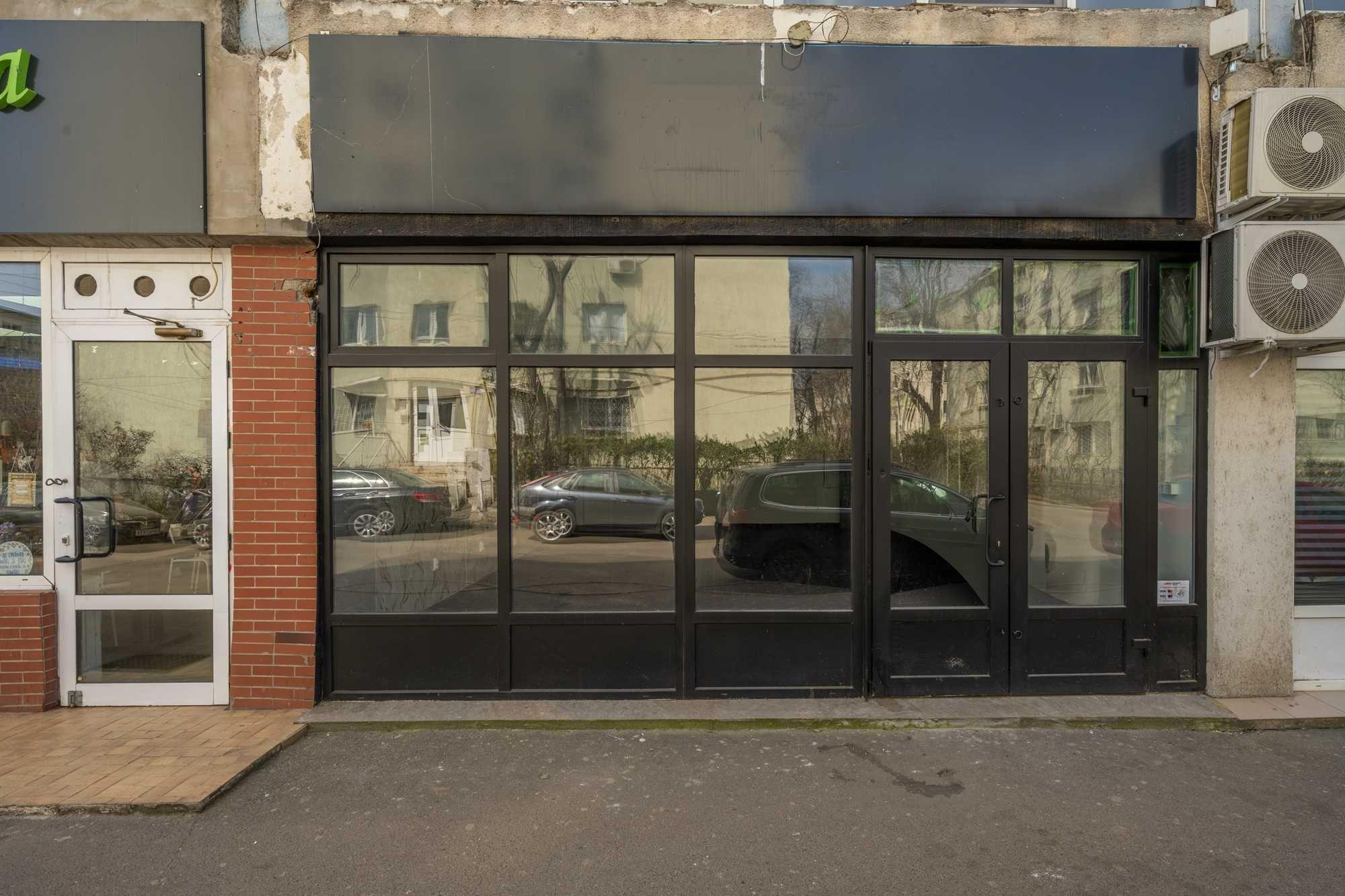 Spatiu comercial stradal 63 m.p. in Complex Baicului stradal