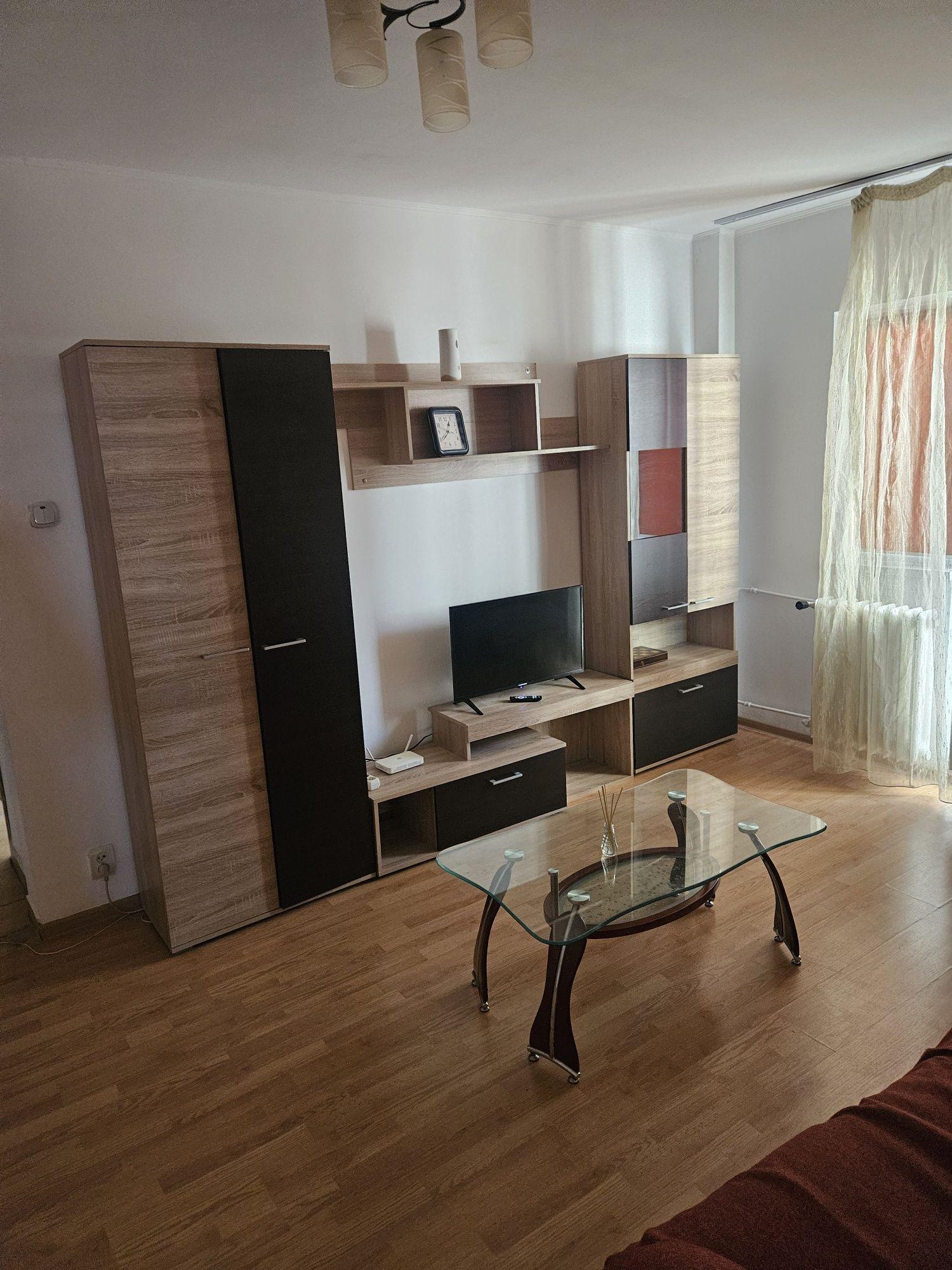 Inchiriere apartament Piata Delfinului