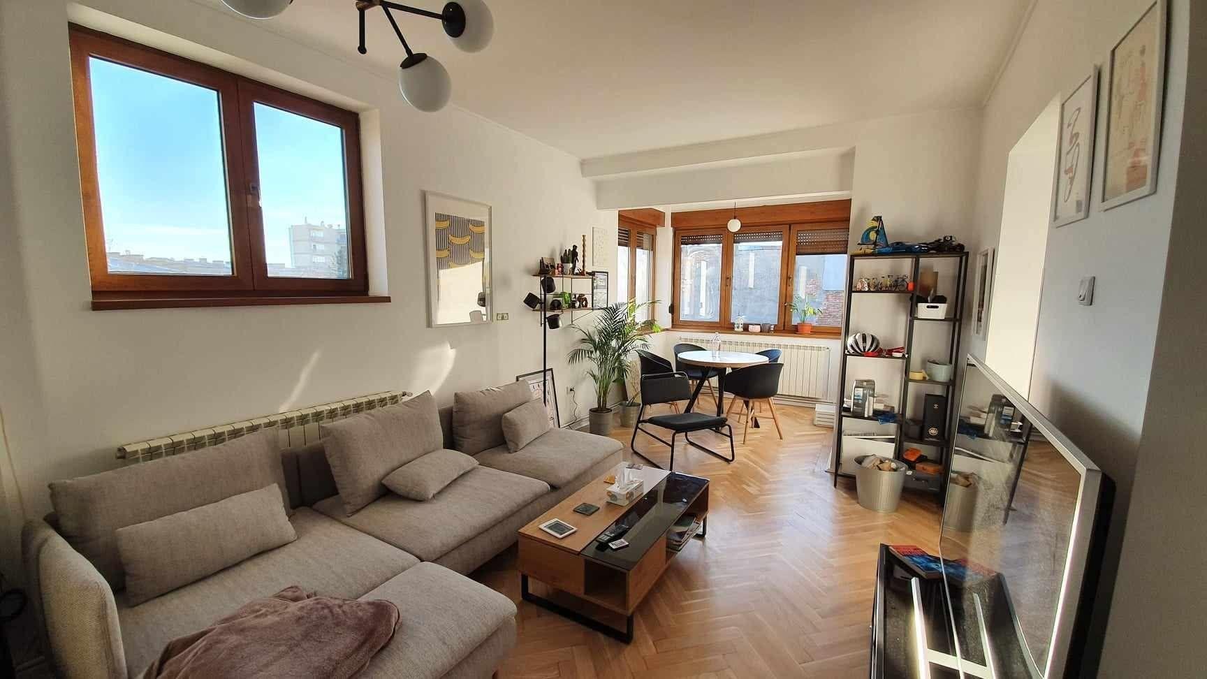 Apartament central 72mp cu Garaj Zona Foișorul de Foc