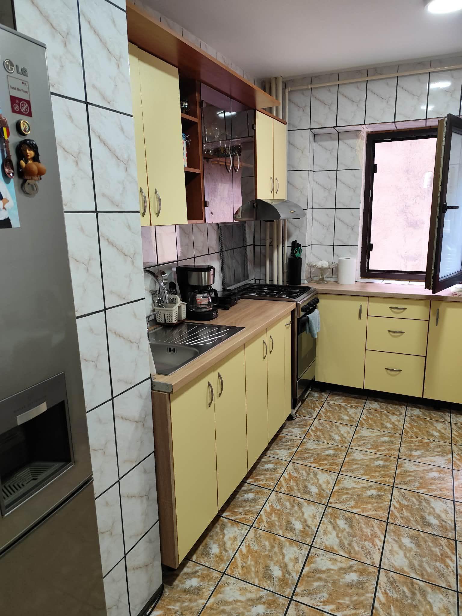 Apartament de vanzare - imagine 1
