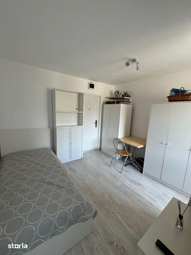 Vanzare garsoniera sector 3 - imagine 1