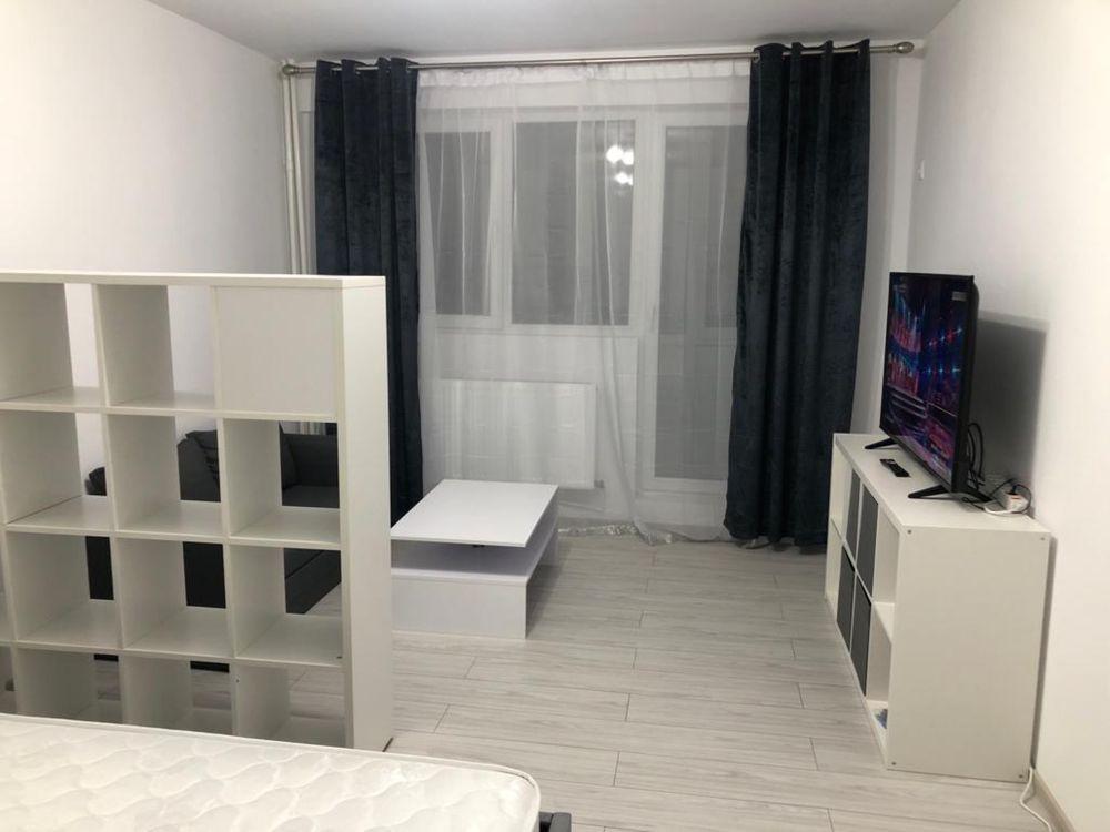 Proprietar vând garsonieră decomandată, renovată complet – Theodor Pallady nr. 11 langa metrou 1 decembrie