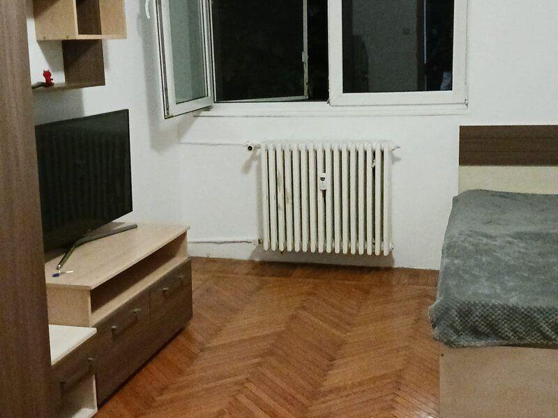 Titan Metrou, Proprietar, Mall Titan, Parc IOR, totul  la 2 pași 
250 €