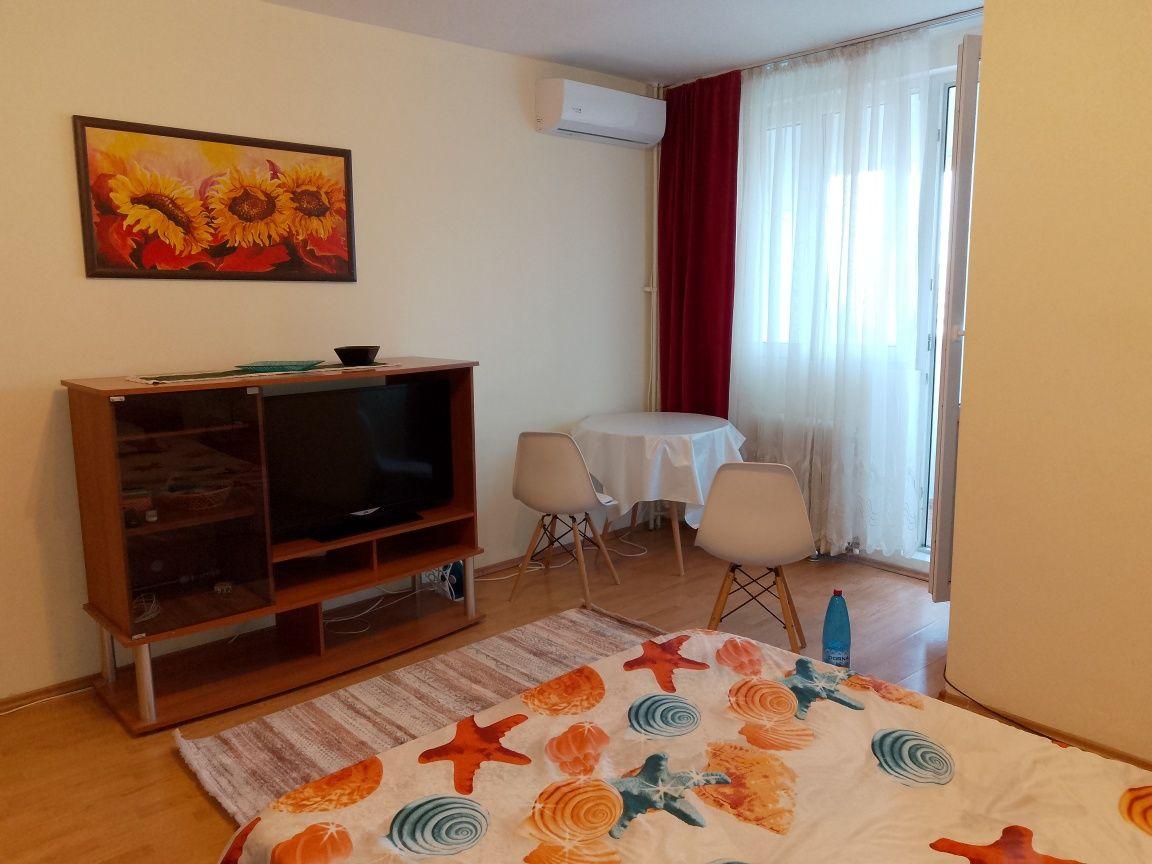 Titan, metrou Grigorescu, et 9 din 10, proprietar