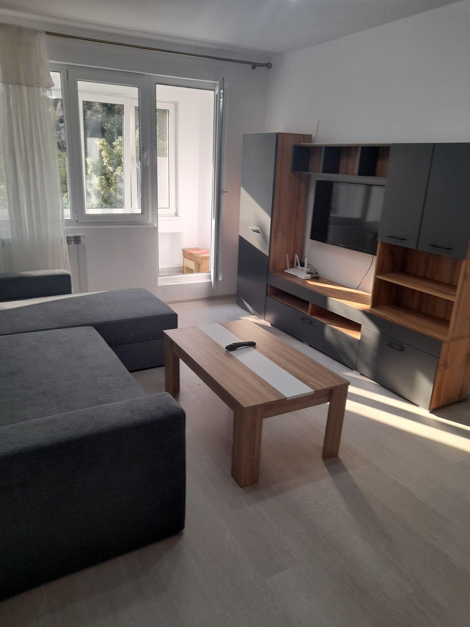 Proprietar închiriez  2 cam  55 m - imagine 1
