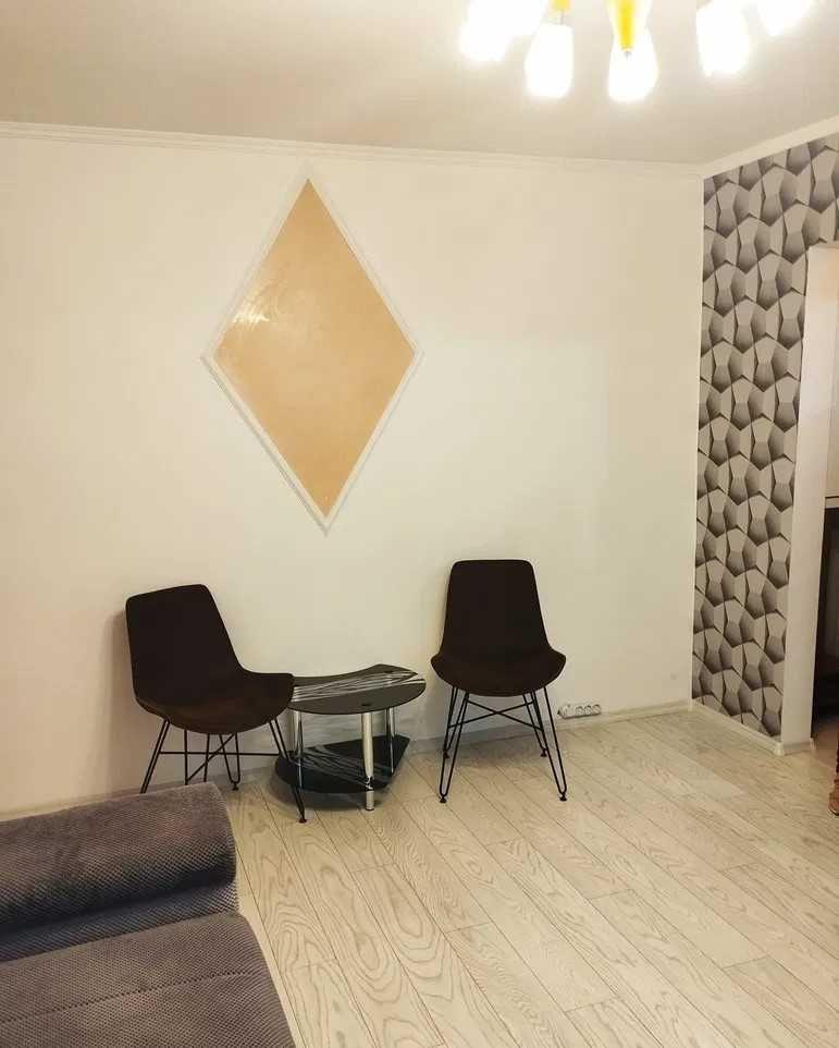2 camere Brancoveanu Lamotesti etaj 1 mobilat si utilat parcare
