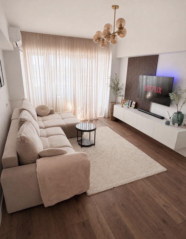 Vand apartament 3 camere, 2 bai, renovat, bloc 82, 74 mp