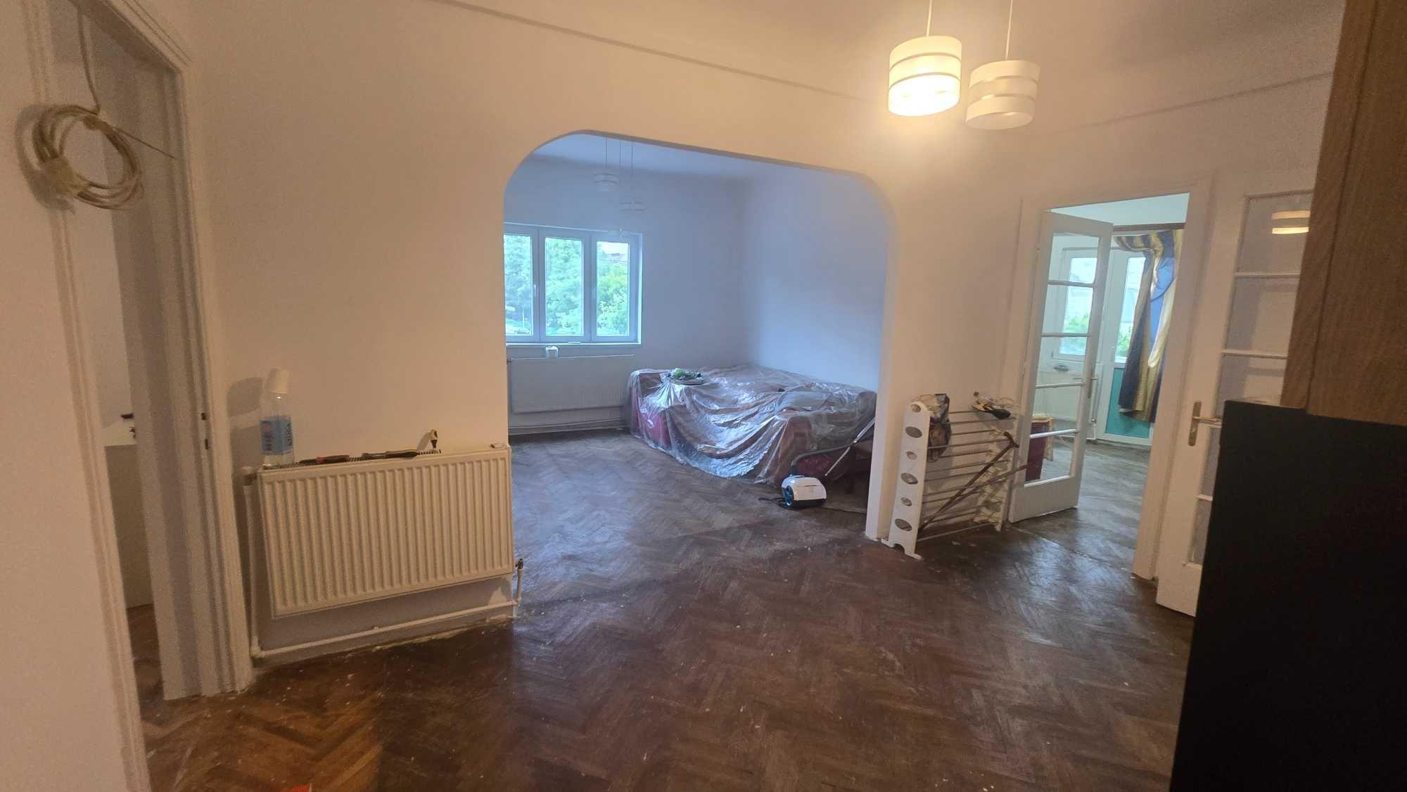 Apartament cu 3 camere + 2 boxe + terasa 20 MP | Unirii - Mitropolie - Bd. Regina Maria