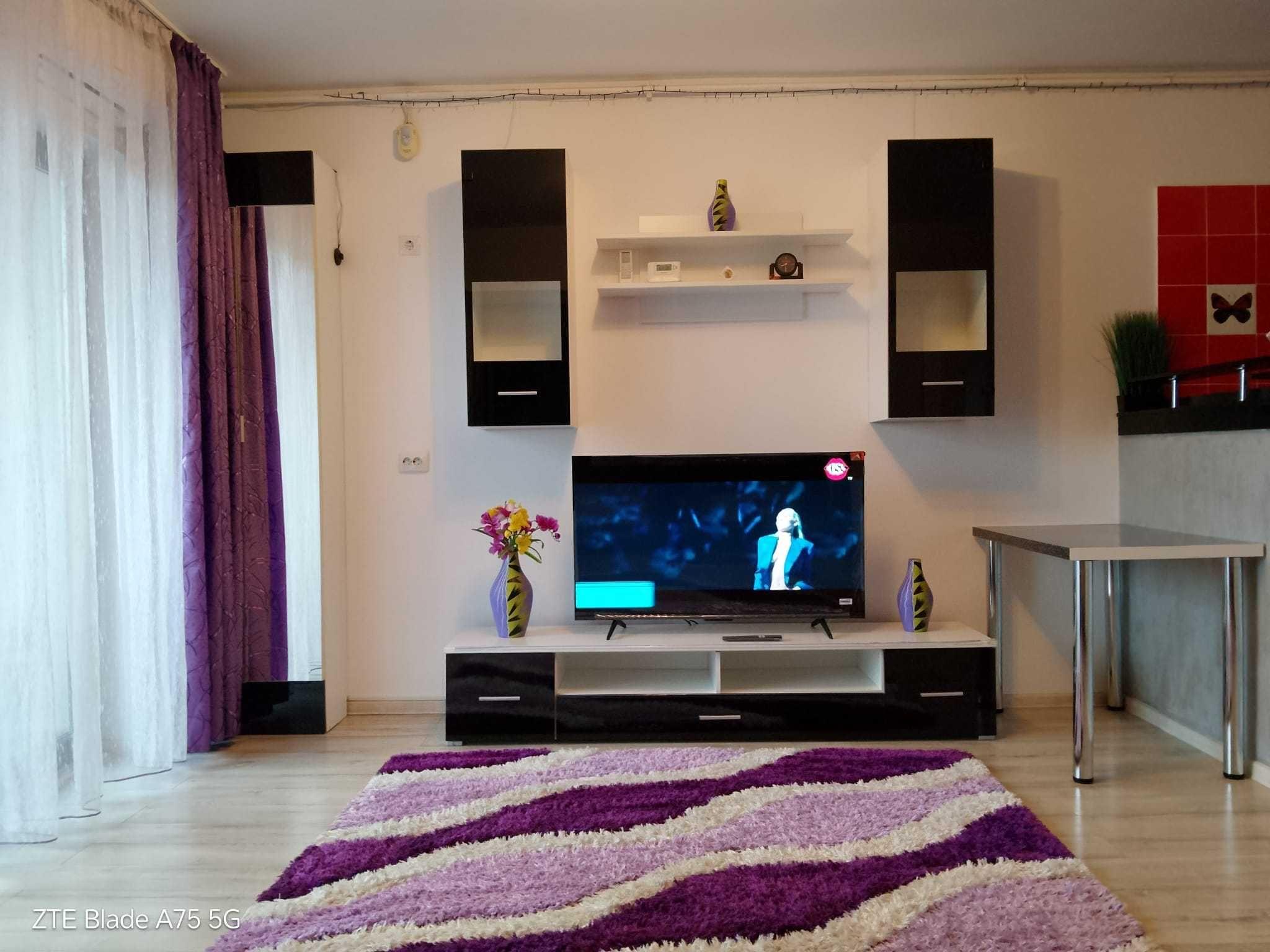 Proprietar inchiriez apartament 2 camere metrou Timpuri Noi in bloc nou