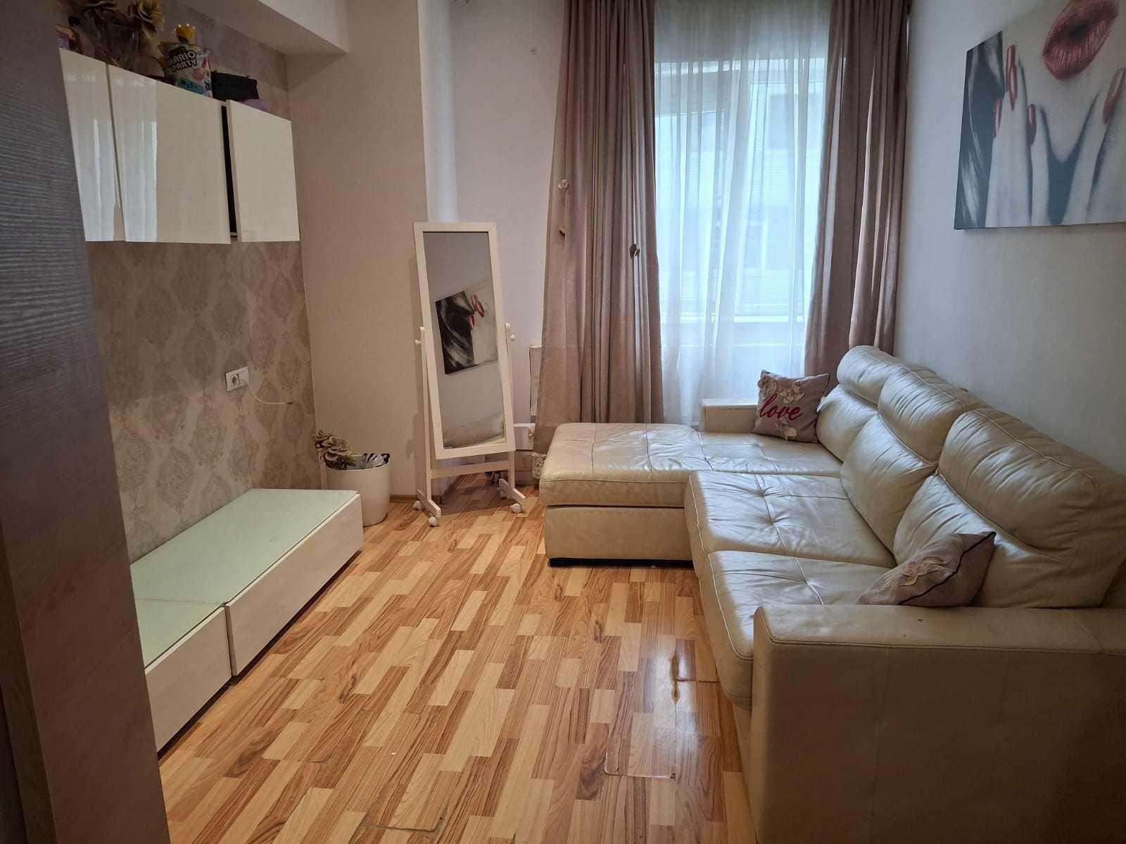 De inchiriat - Apartament 2 camere Rin Grand Hotel