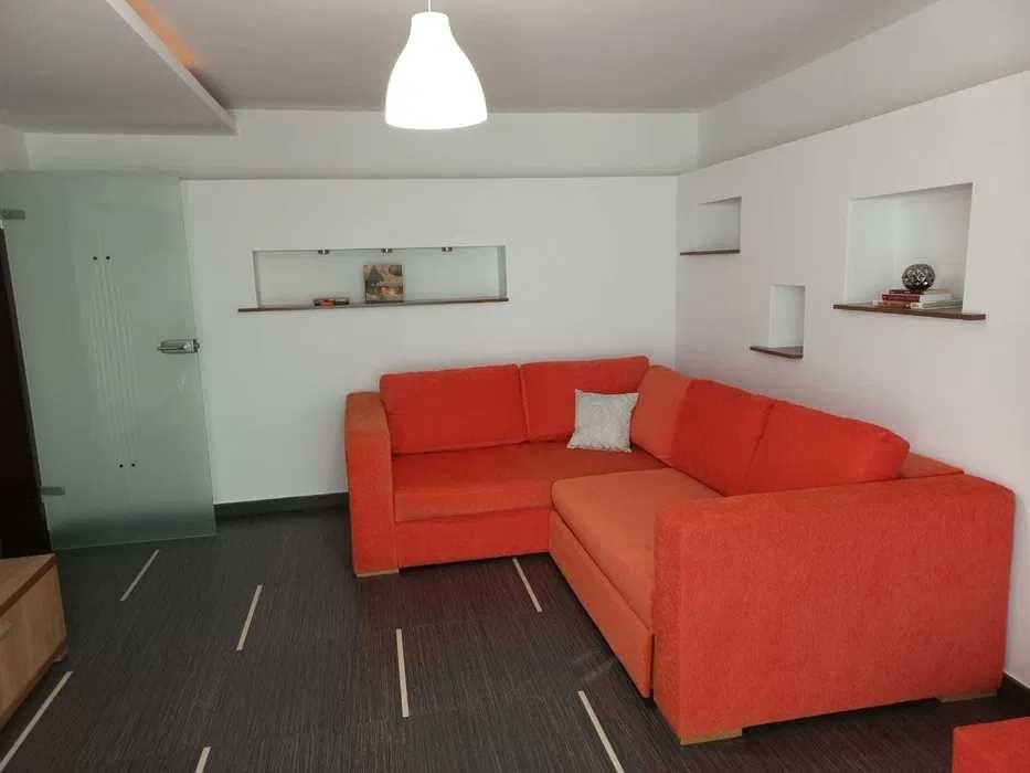 Inchiriez apt 2 camere, centrala termica proprie, Sector 4 langa metrou M2 zona Eroii Rev-Ctin Brancov