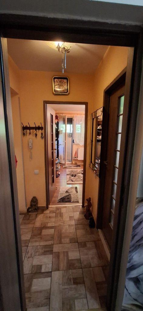 Garsoniera de vânzare