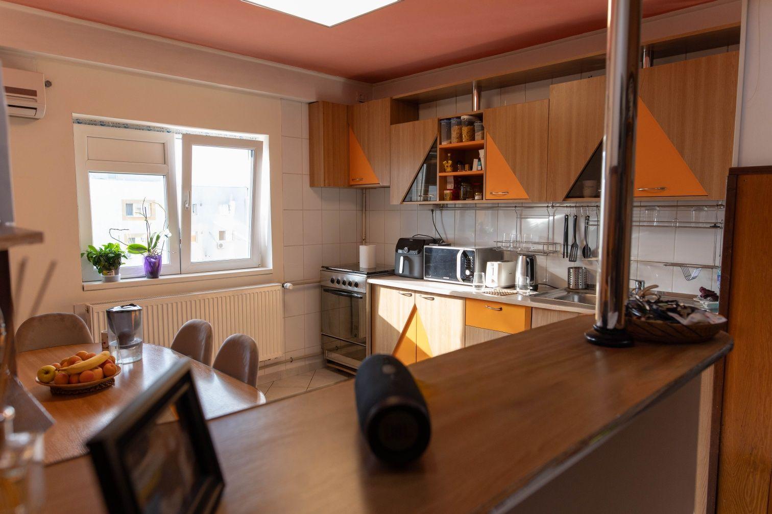 DIRECT PROPRIETAR!! Vând apartament 2 camere decomandat - imagine 1