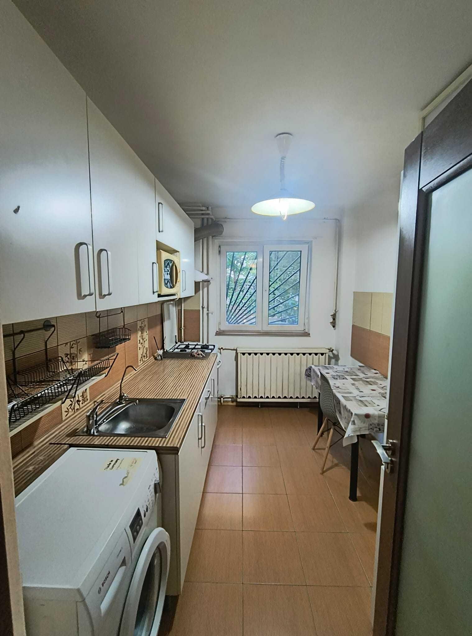 Proprietar vand apartament 2 camere, decomandat, zona Petre Ispirescu -  Dumbrava Noua - imagine 1