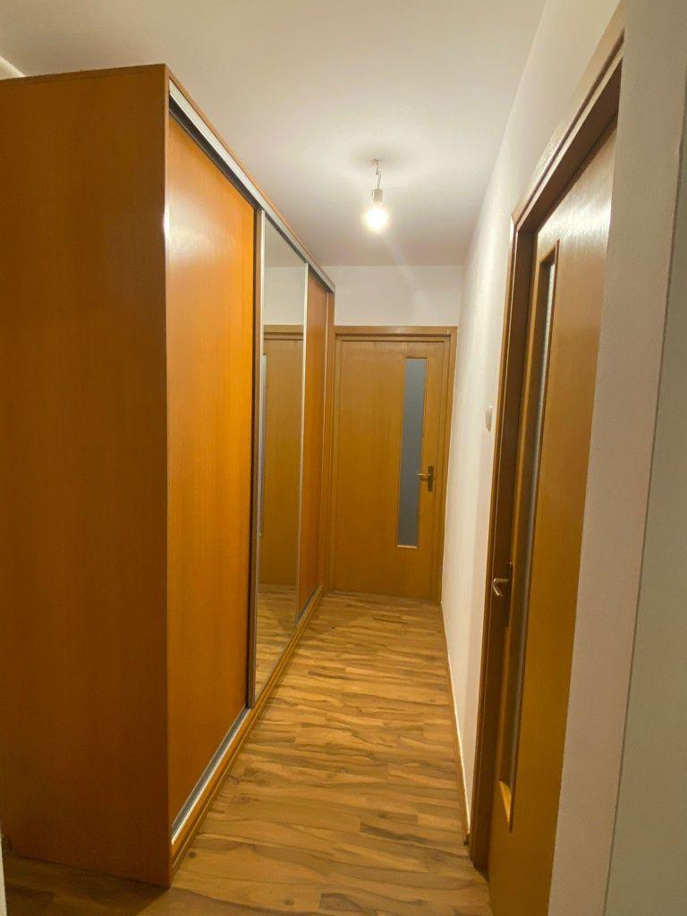 Inchiriez apartament 2 camere