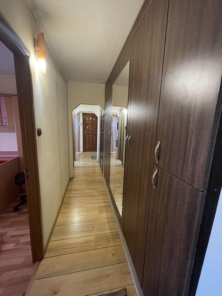 Apartament pentru inchiriat