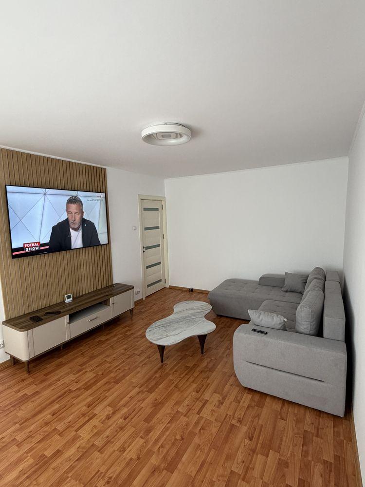 Inchiriez ap 3 camere zona Expo Parc