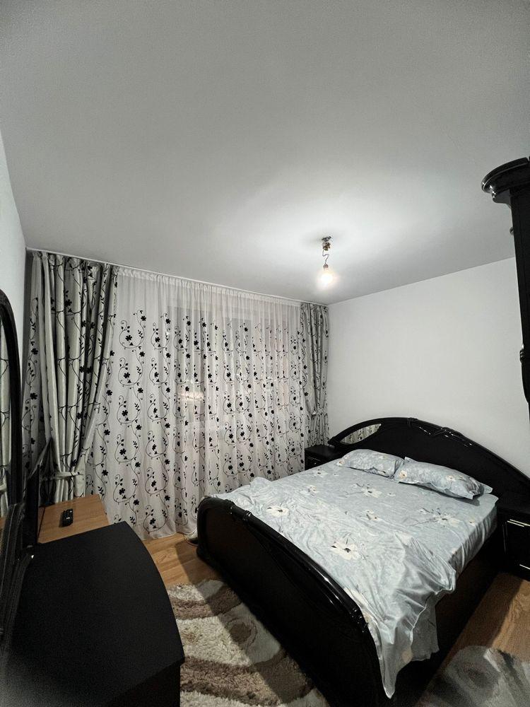 Inchiriez apartament 3 camere