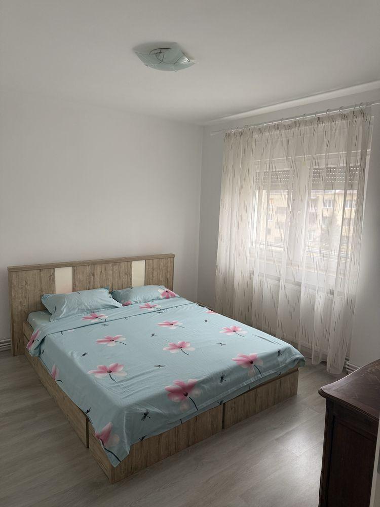 Inchiriez Apartament cu doua camere