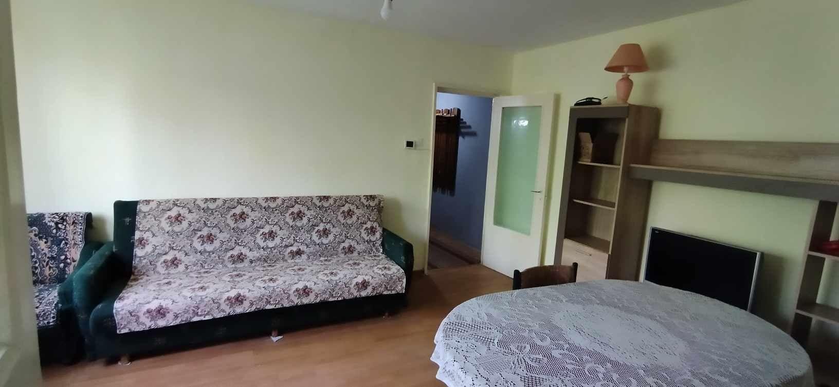 Închiriez apartament 2 camere