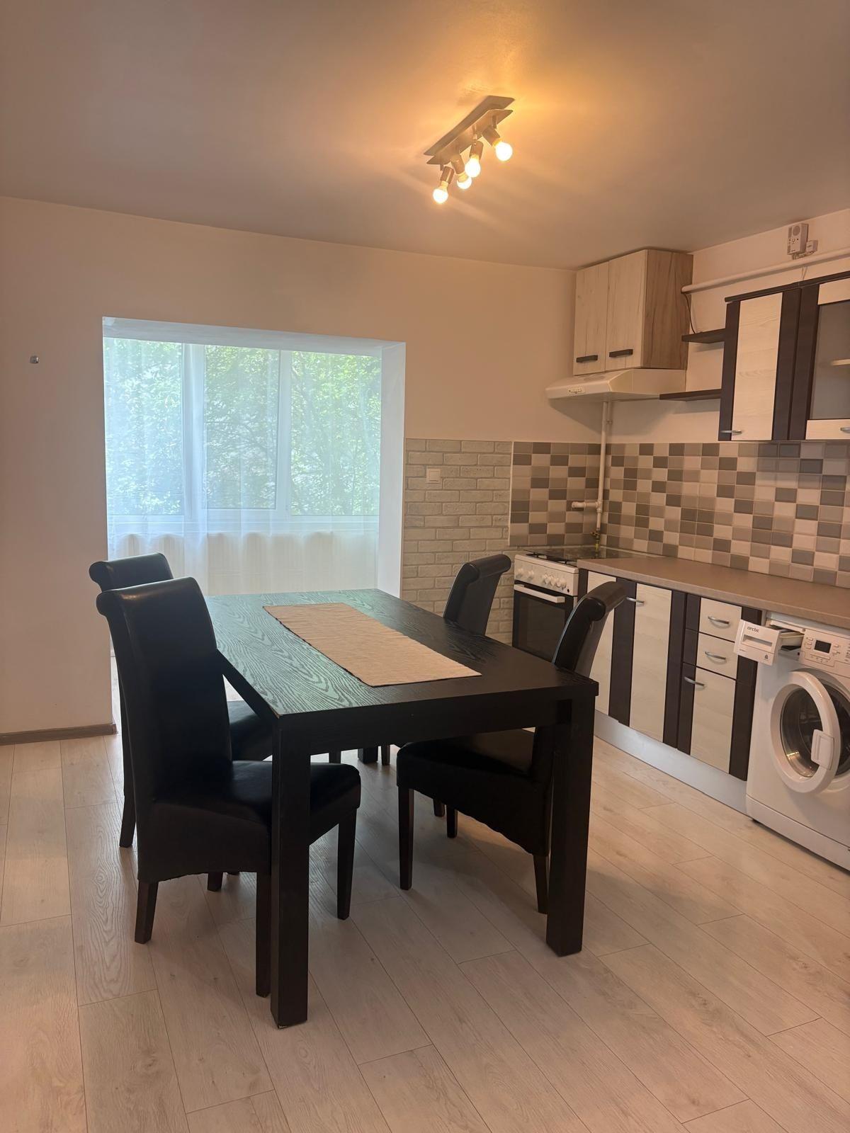 Ultracentral Olteniei ofer spre inchiriere 2 camere