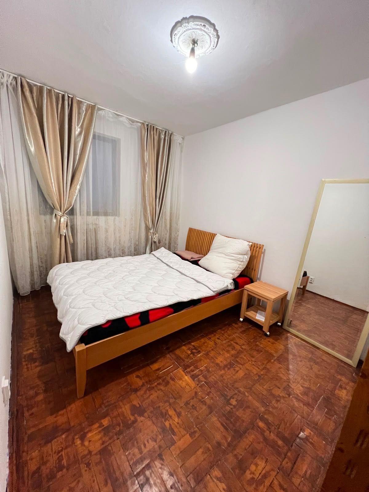 Apartament de închiriat - imagine 1