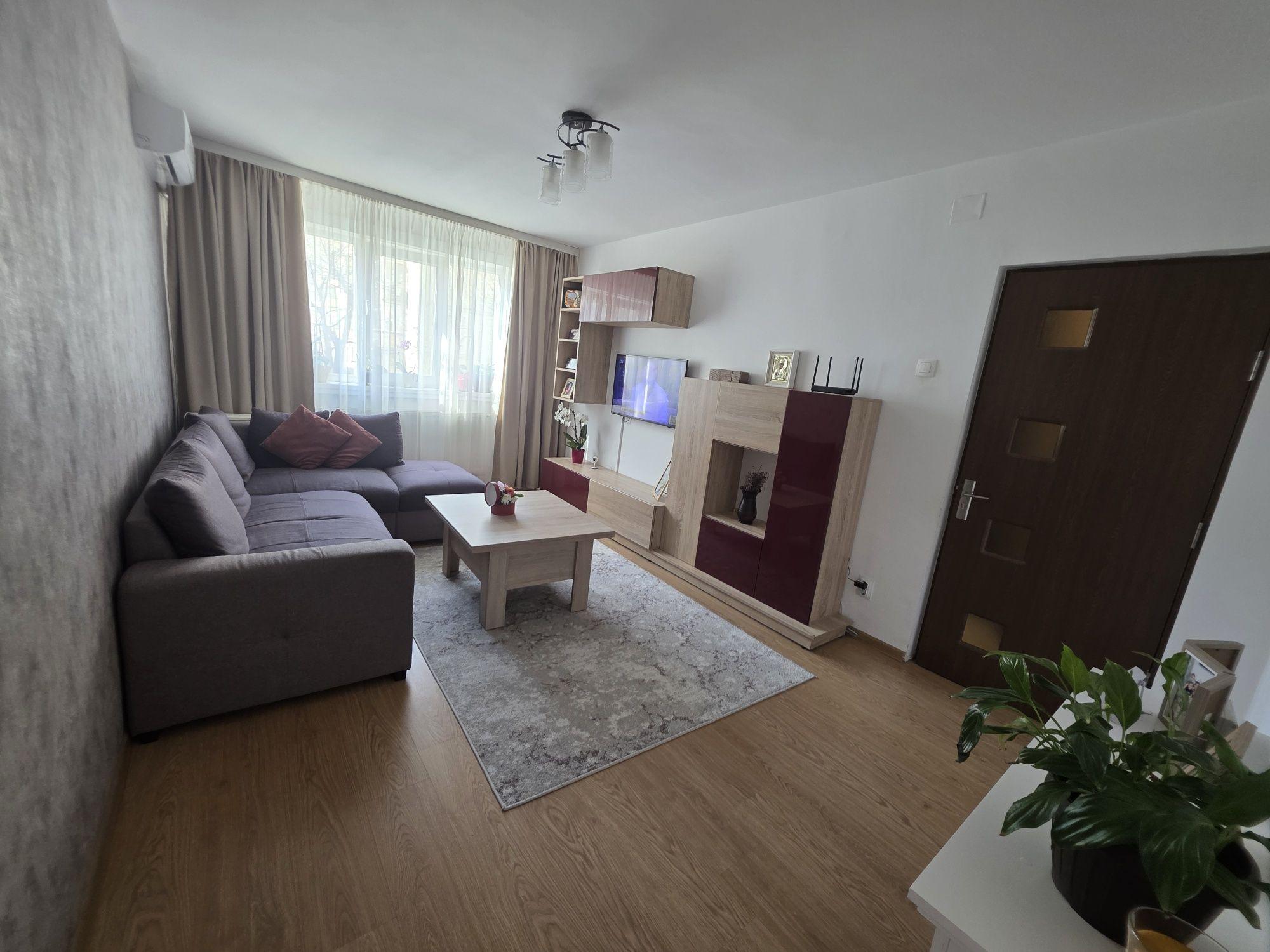 Apartament 3 camere Ostroveni - imagine 1