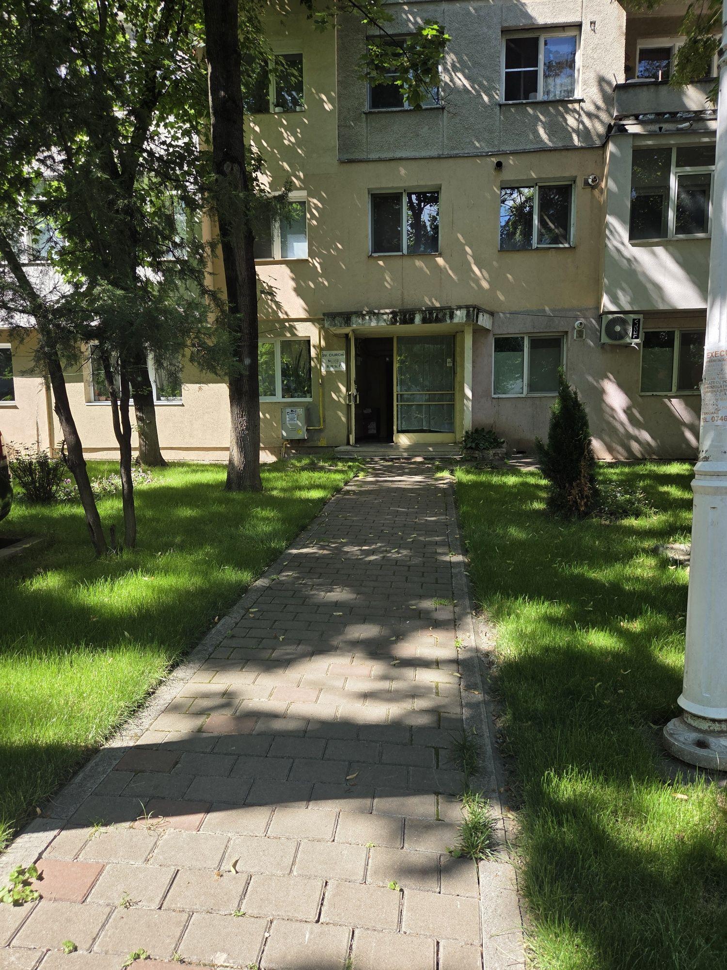 Apartament 2 camere de închiriat,zona Tătărași,Iași