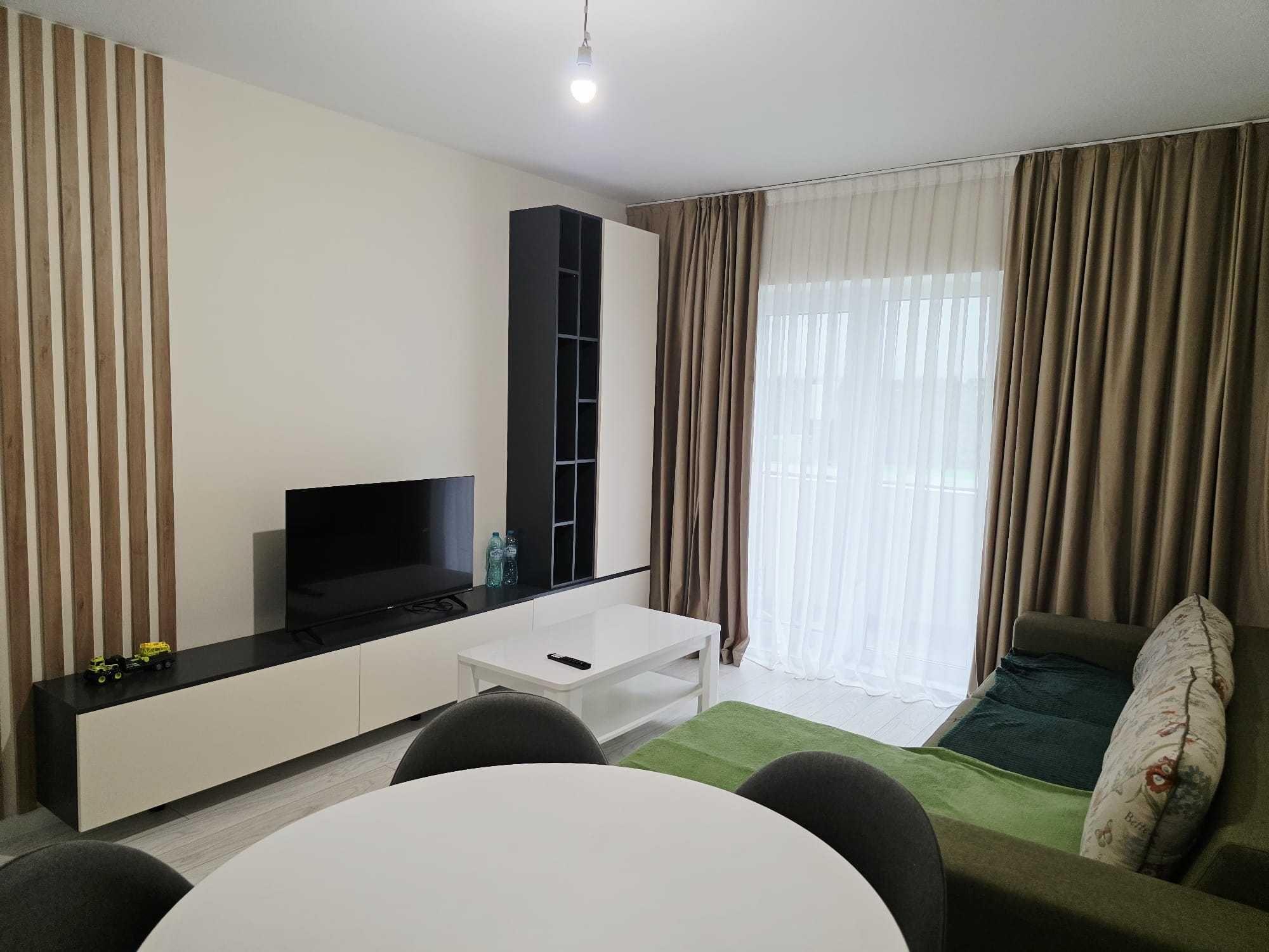 Inchiriez apartament cu 2 camere