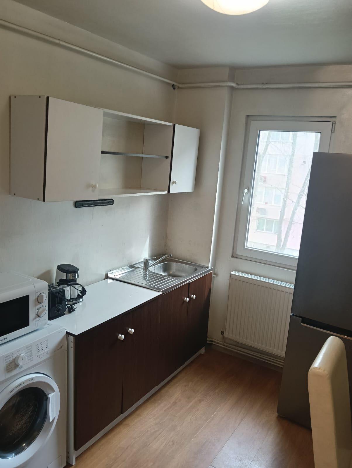 Apartament 2 camerę de inchiriat