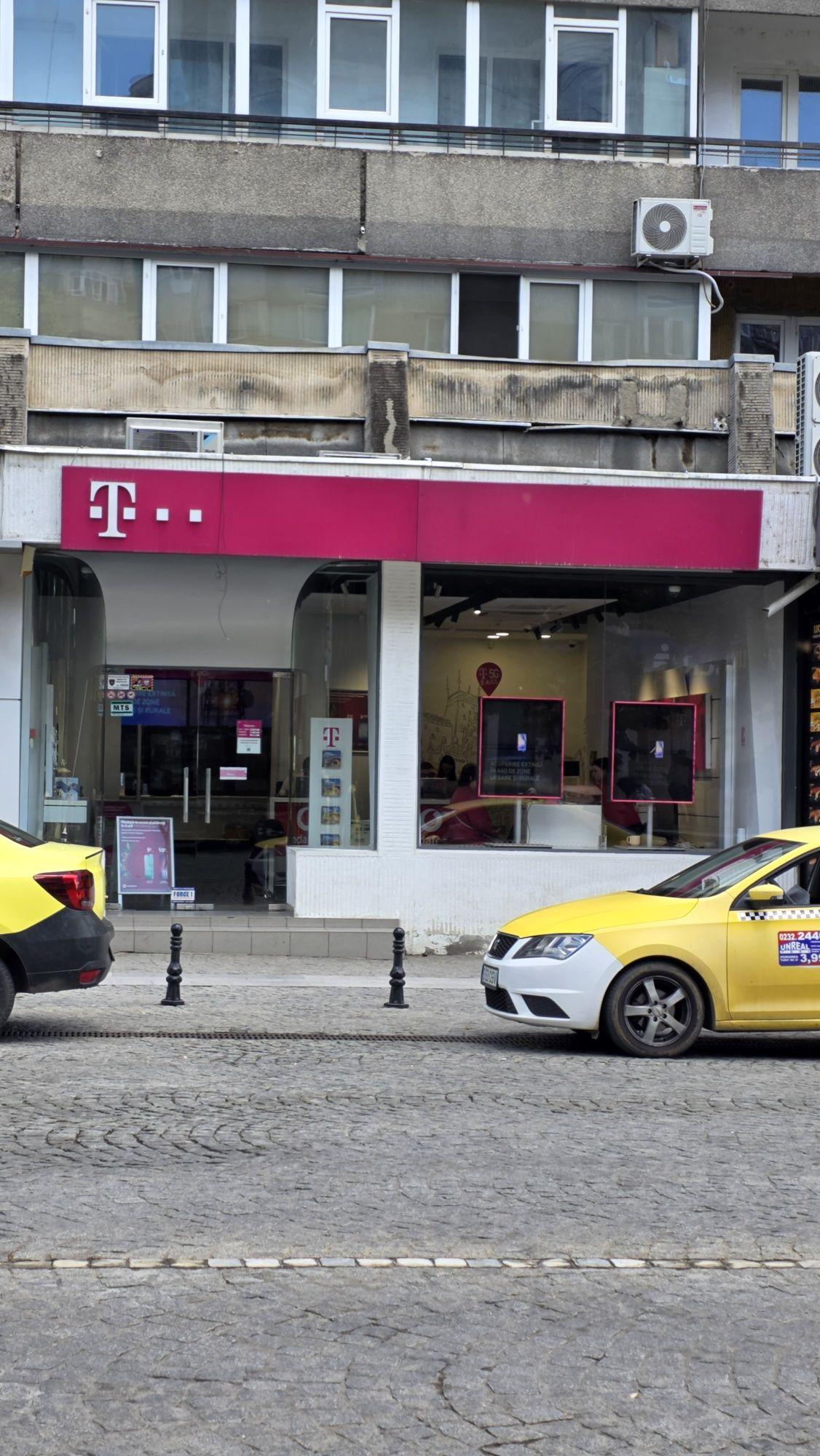 Stefan cel Mare si Sfânt-  Spațiu comercial