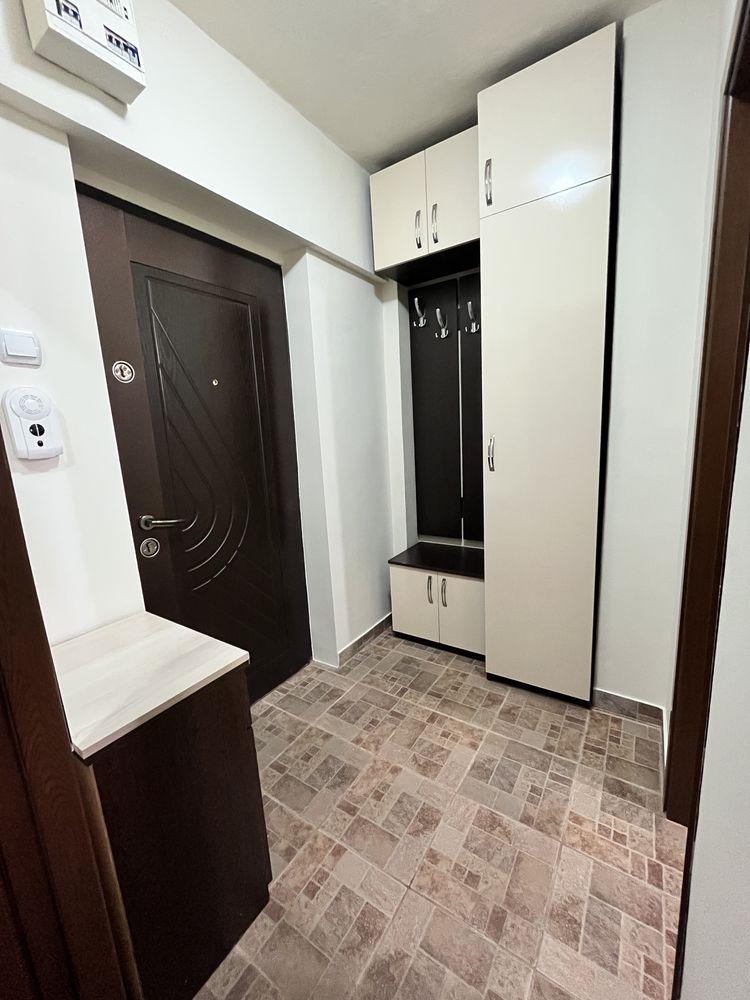 Inchiriez apartament cu o camera in zona Lebăda.