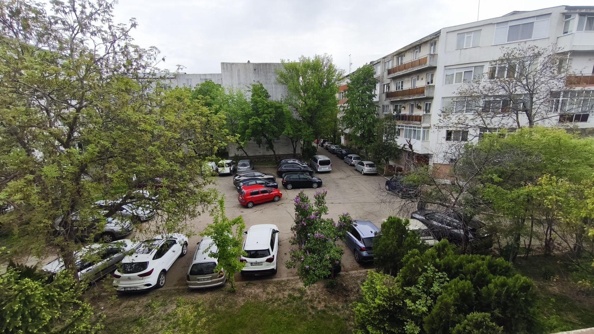 Vând apartament , et.2 in cartier Micro 3