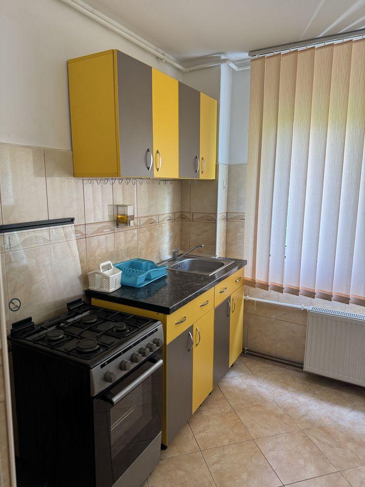 Inchiriez apartament buzau zona micro 3 - imagine 1