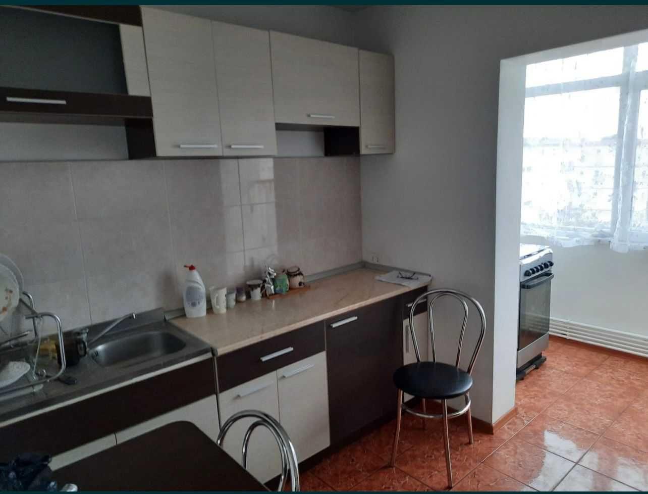 Inchiriez apartament 3 camere. - imagine 1