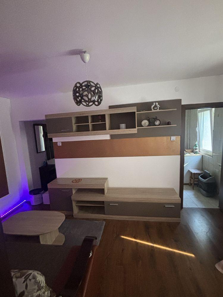 VAND APARTAMENT 3 camere zona Cora