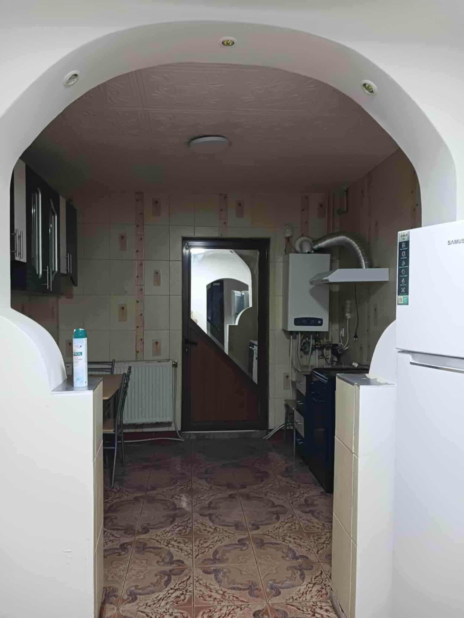 3 camere decomandat, PARȚER, Mioriței–Tipografilor – poziție excelentă