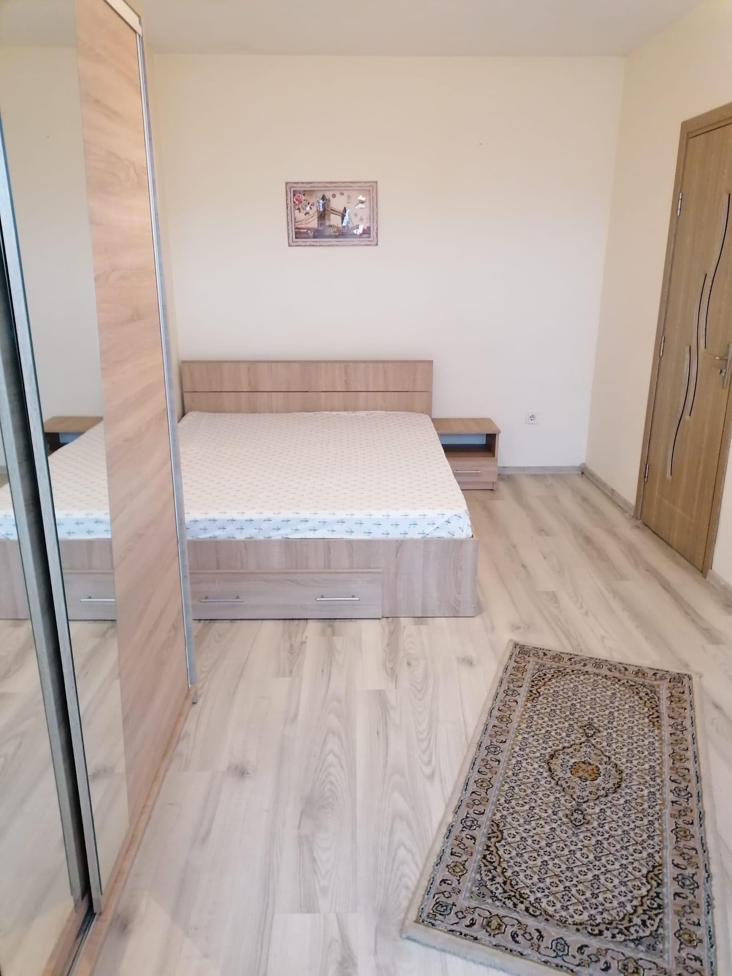 Închiriez garsoniera