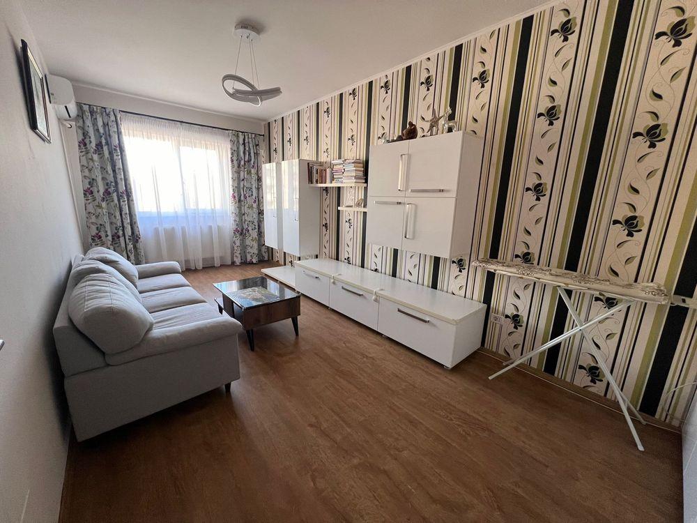 Inchiriez apartament ultracentral 2 camere 70mp bloc nou - imagine 1