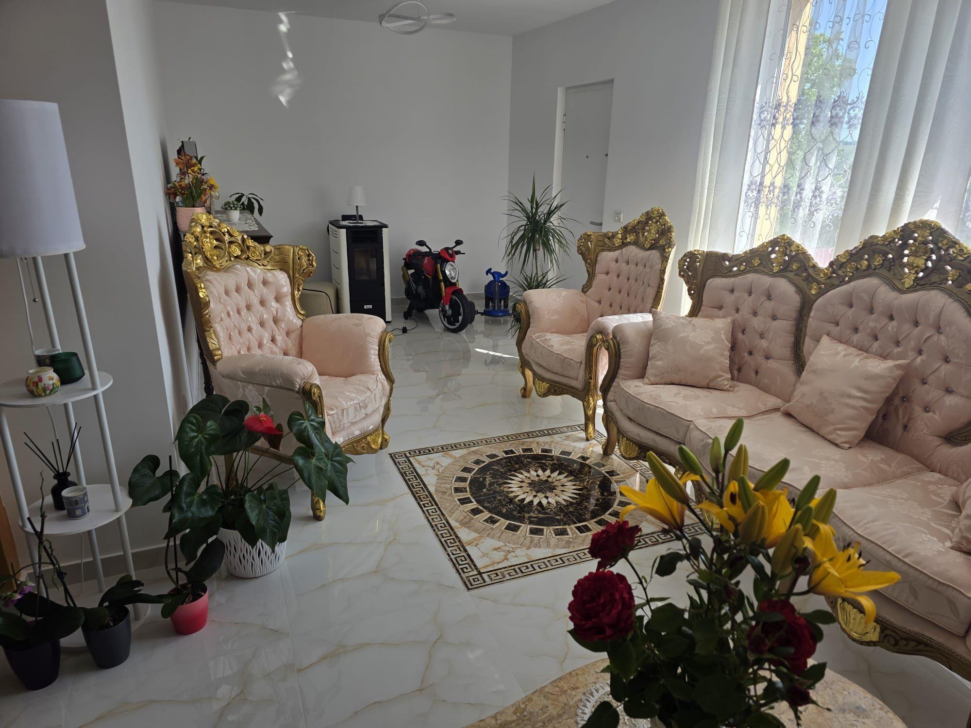 Casa de Vânzare Suceava Central - imagine 1