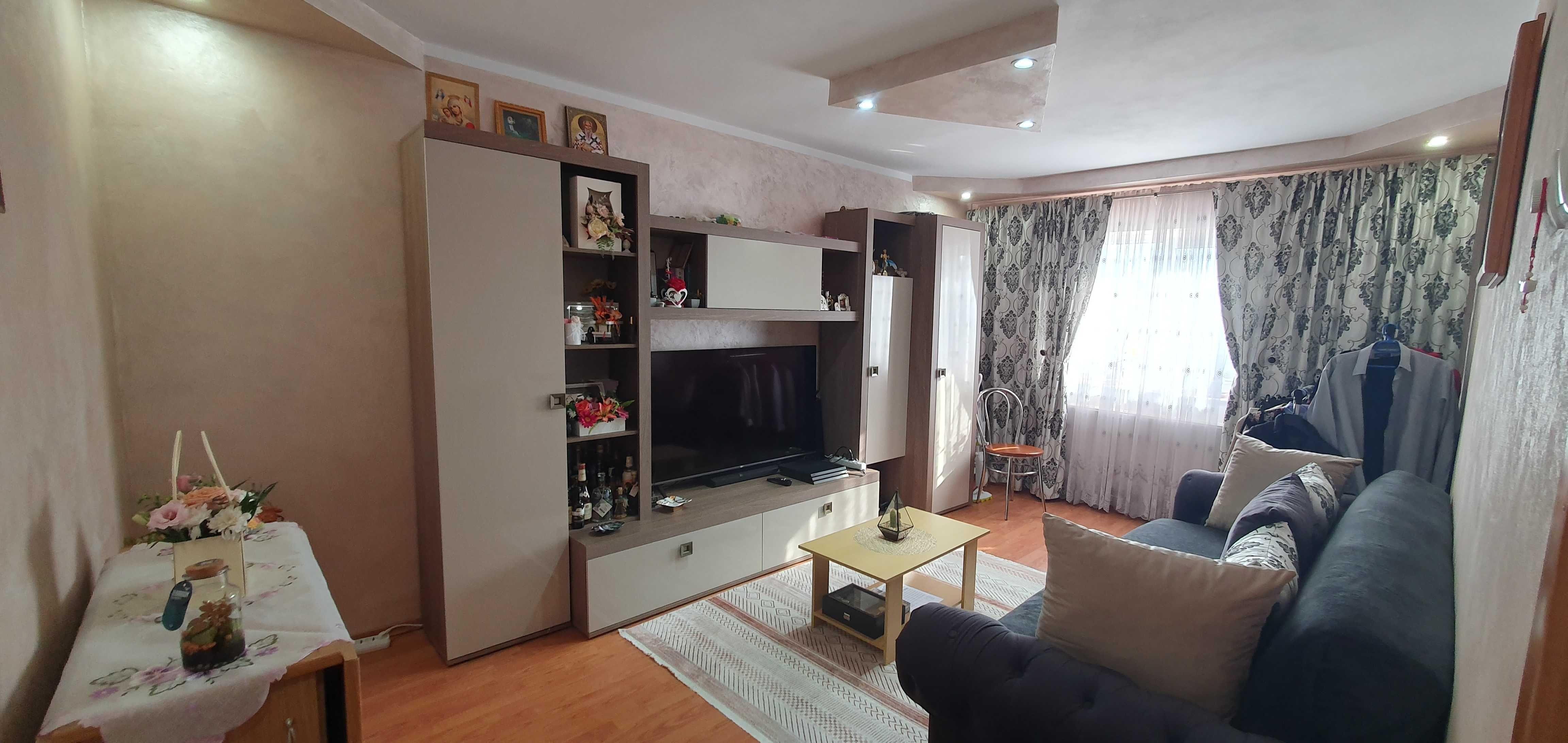 Apartament 2 camere decomandat